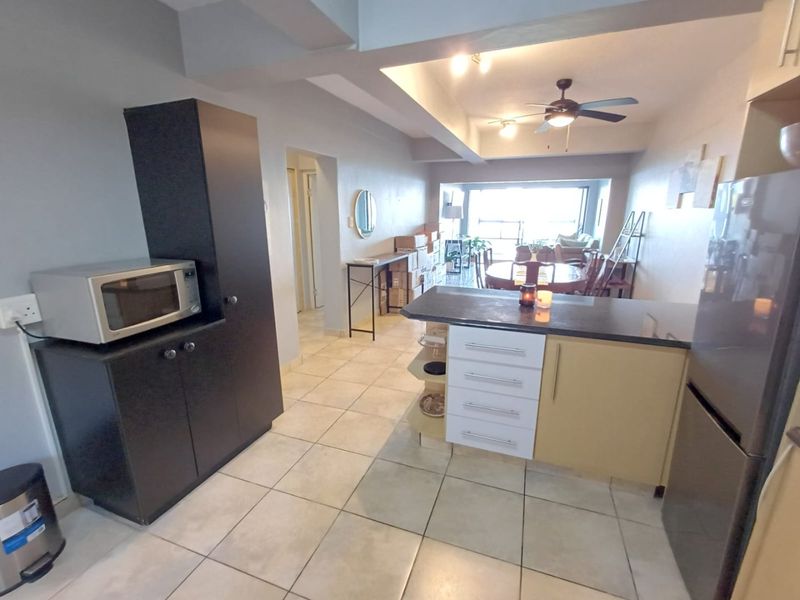 Expansive Sea views, 2 bath, 2 bed, pet friendly and not a cent to be spent! - Photo 6