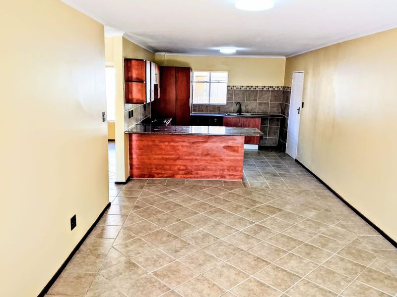 OFFERS STARTING AT R 650 000 will be considered for this bright two bed , 81 sqm ground floor flat, in Montana Tuine, Pretoria - Photo 9
