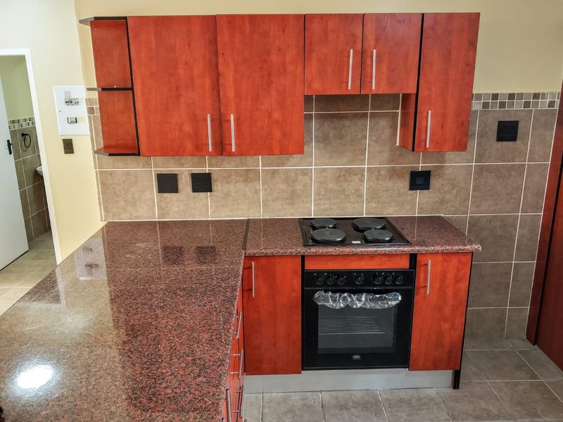 OFFERS STARTING AT R 650 000 will be considered for this bright two bed , 81 sqm ground floor flat, in Montana Tuine, Pretoria - Photo 6