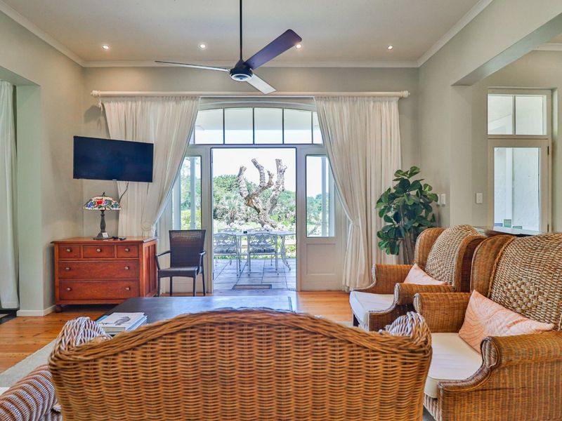 Exceptional 4-Star Guesthouse Overlooking Southbroom Golf Course and the Indian Ocean - Photo 9
