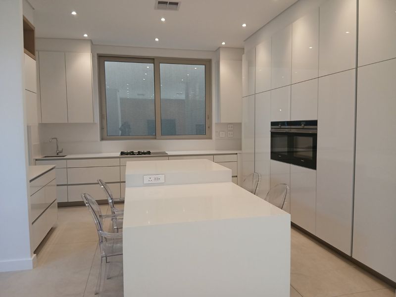 North Facing Stunning Brand New 4 bed 4 bath Cluster Home Corner Unit with backup power-Pet Friendly-Gated Community - Photo 5