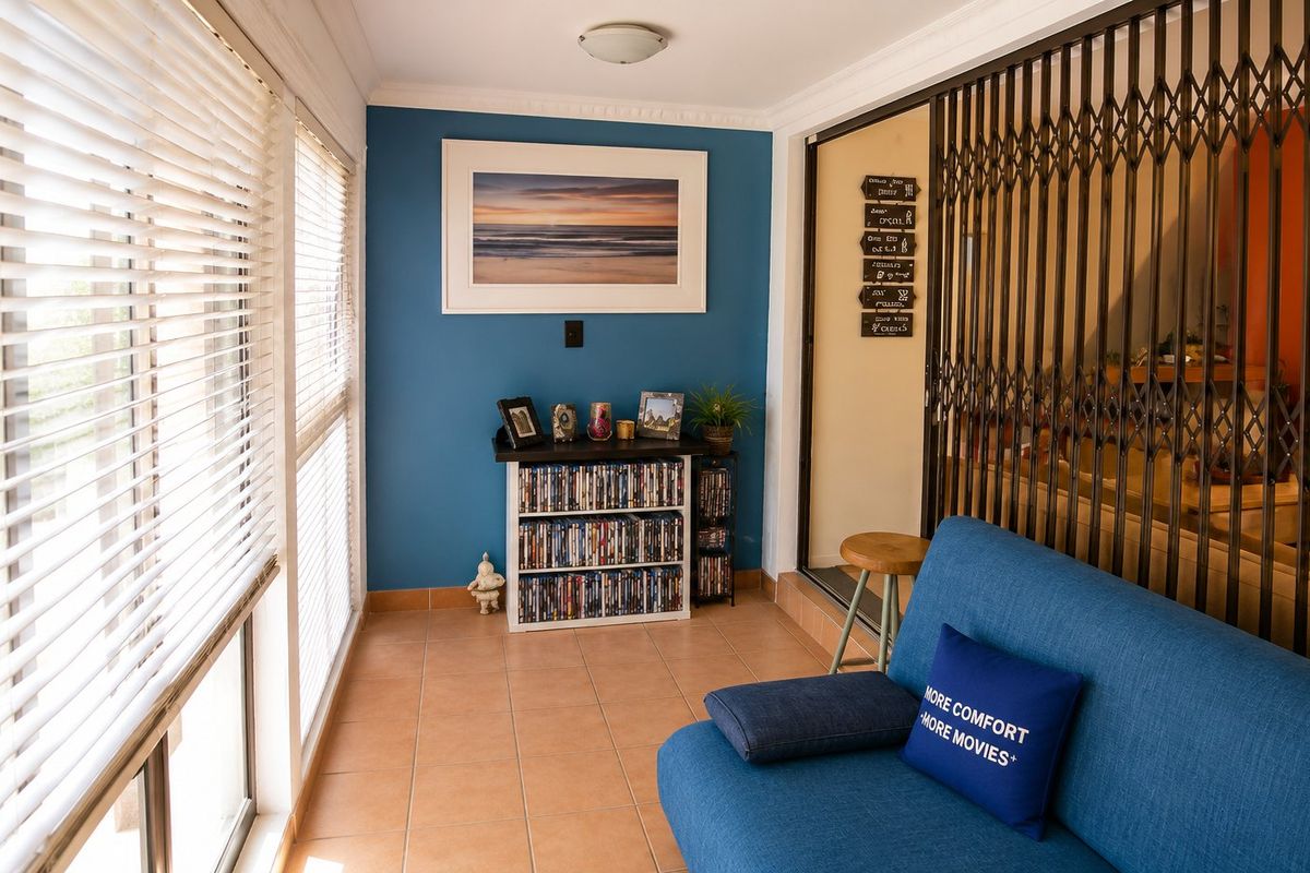 Neat family home in Heather Park  - Photo 5