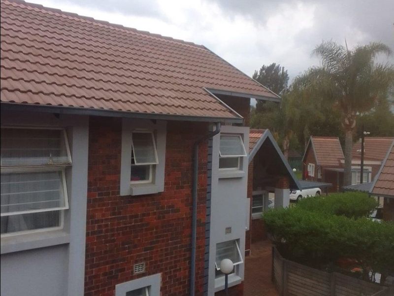 1-Bedroom First-Floor Apartment forsale  in Glen Marais - Photo 4