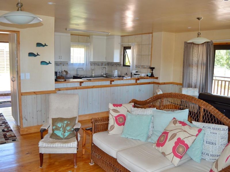 Panoramic Knysna 3 Bedroom Home  - Photo 9