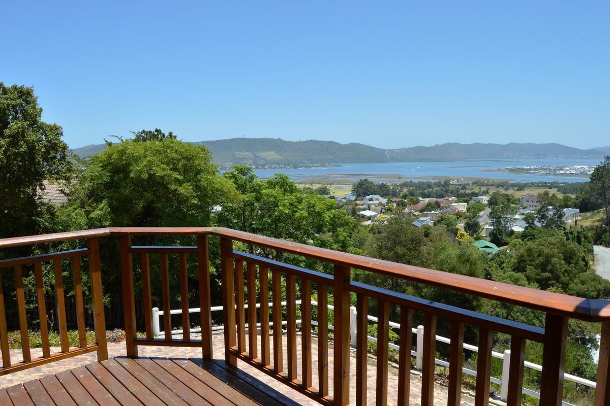 Panoramic Knysna 3 Bedroom Home  - Photo 5