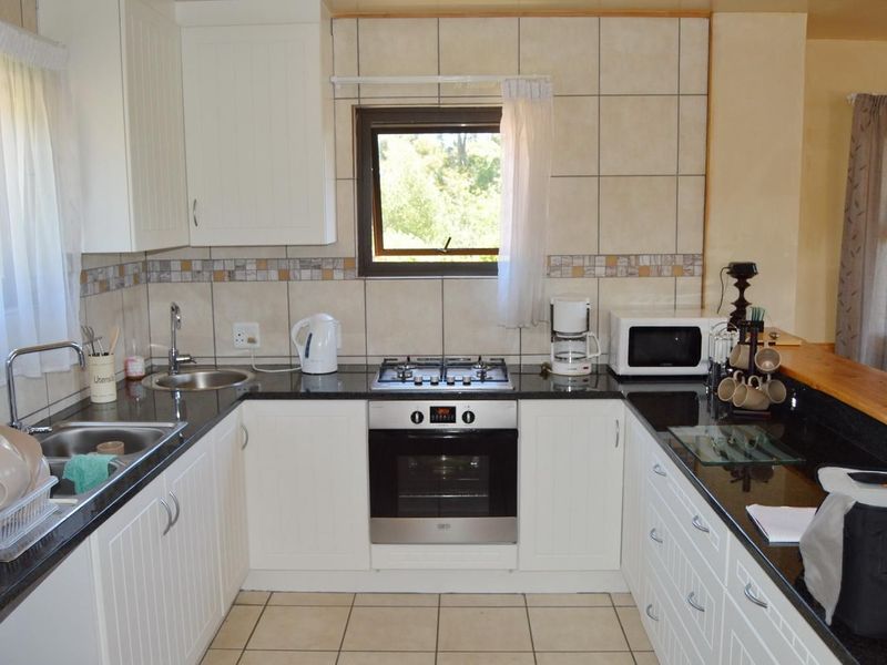 Panoramic Knysna 3 Bedroom Home  - Photo 7