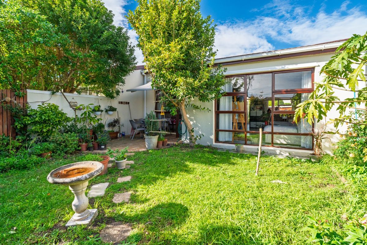 Rare Opportunity to Renovate & Grow in One of Plumstead's Best-Kept Estates - Photo 3