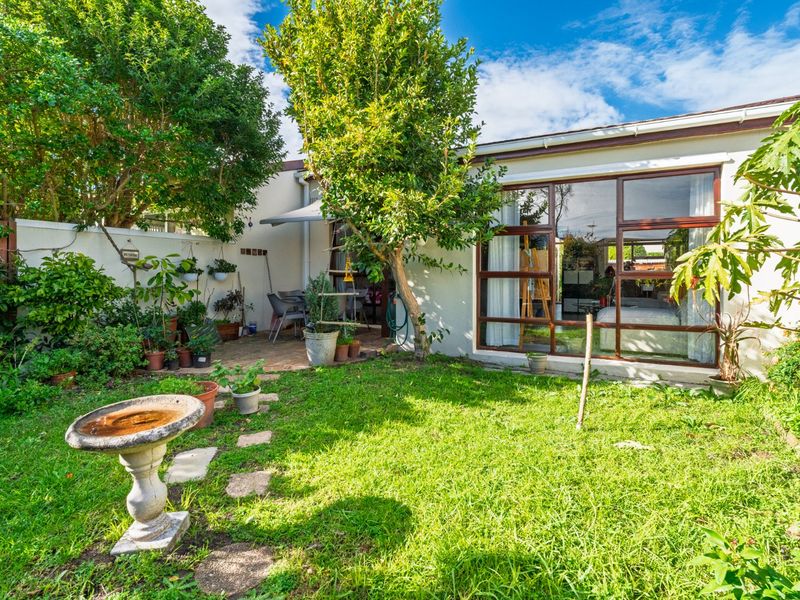 Rare Opportunity to Renovate & Grow in One of Plumstead's Best-Kept Estates - Photo 3