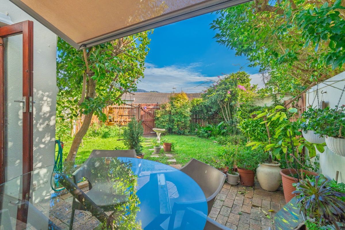 Rare Opportunity to Renovate & Grow in One of Plumstead's Best-Kept Estates - Photo 5