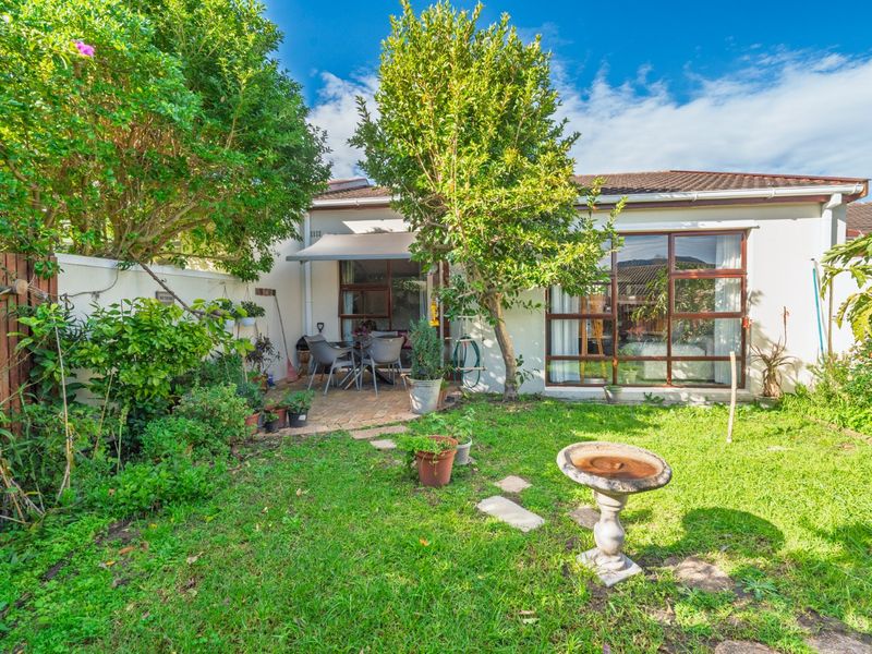 Rare Opportunity to Renovate & Grow in One of Plumstead's Best-Kept Estates - Photo 4
