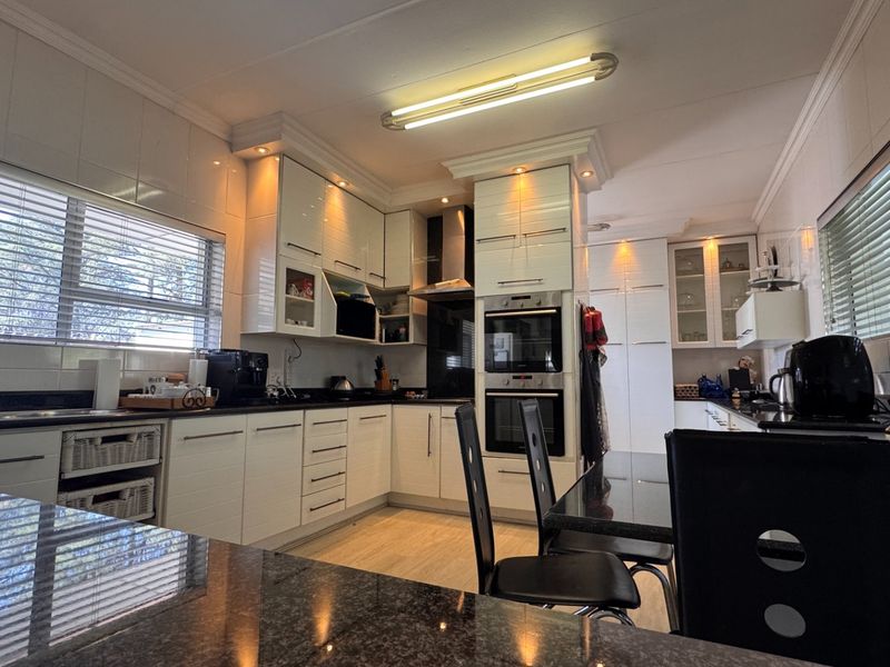 Luxury living refined in Three Rivers Proper - Photo 2