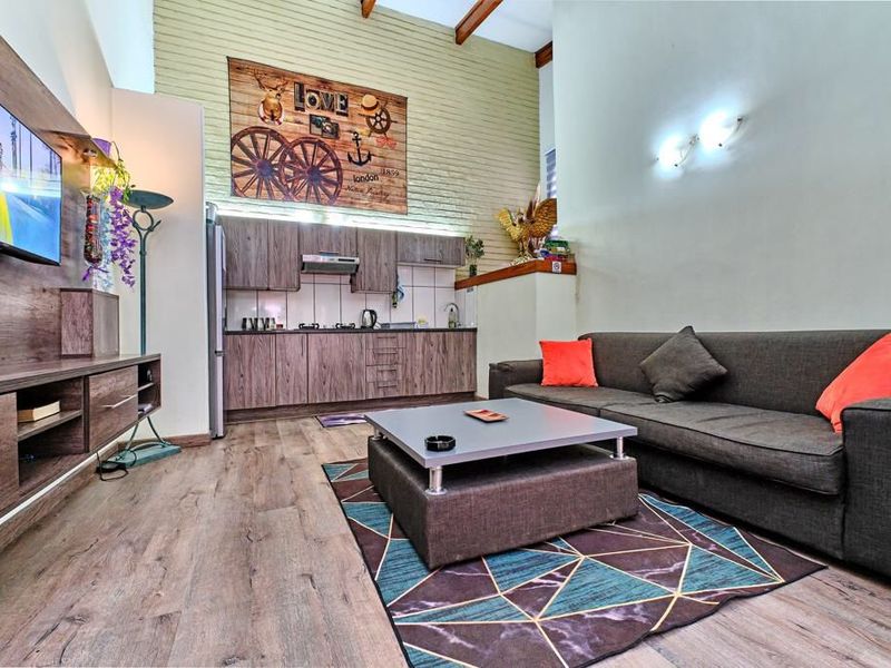 Stunningly Furnished 2-Bedroom Apartment in Secure Complex - Photo 5