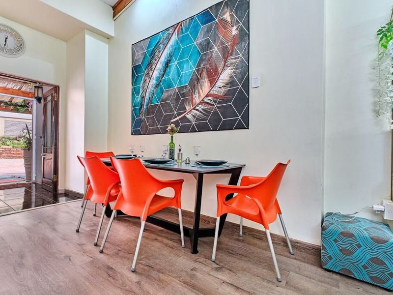 Stunningly Furnished 2-Bedroom Apartment in Secure Complex - Photo 3