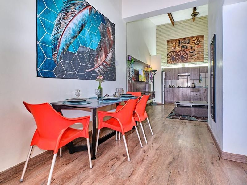 Stunningly Furnished 2-Bedroom Apartment in Secure Complex - Photo 4
