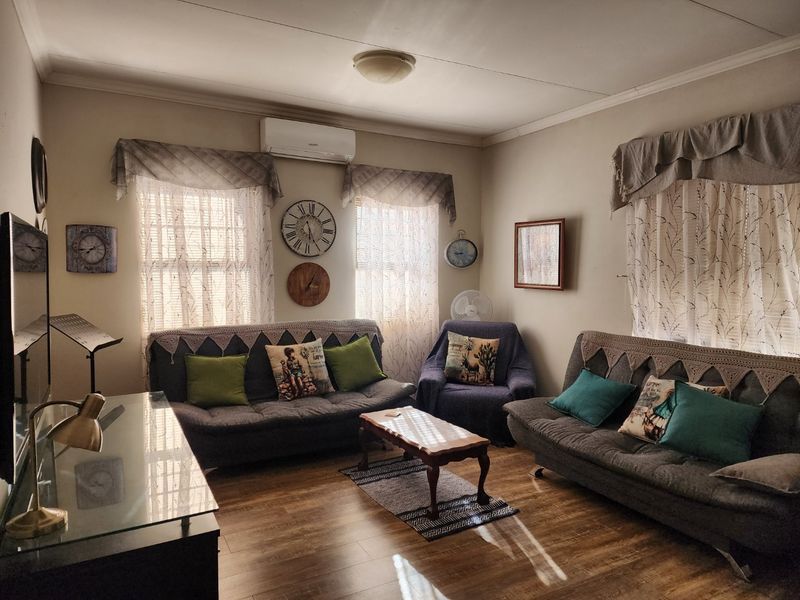 3 BEDROOM TOWNHOUSE IN WILKOPPIES - Photo 5