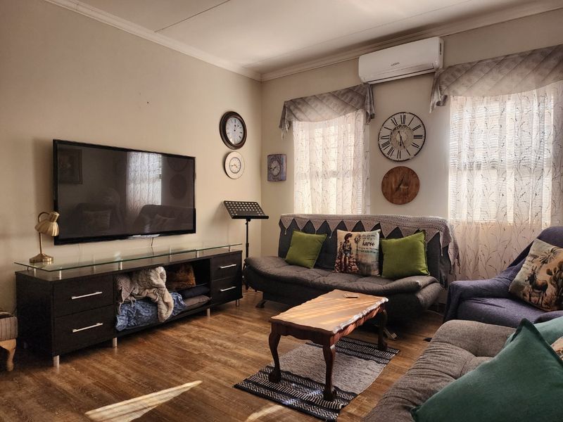 3 BEDROOM TOWNHOUSE IN WILKOPPIES - Photo 6