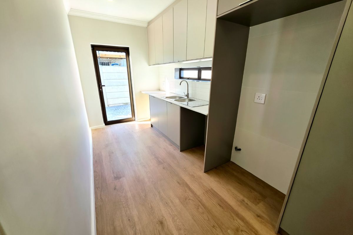Spacious Family Home to Rent — Secure Parklands Close, Freshly Revamped - Photo 5