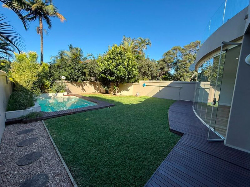 To let in Umhlanga, Frontline 3 bedroom pet friendly apartment. - Photo 3