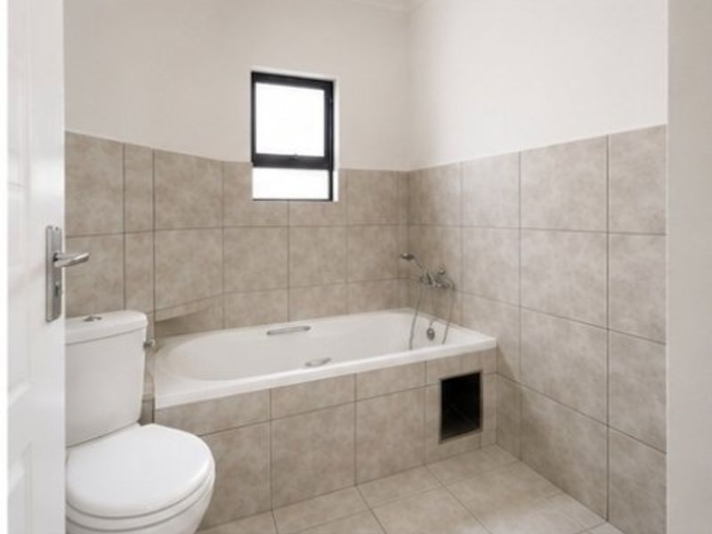 REAL ESTATE SERVICES WELCOMES YOU TO THIS AFFORDABLE 3 BEDROOM APARTMENT  - Photo 4