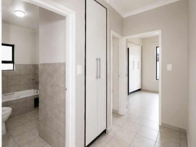 REAL ESTATE SERVICES WELCOMES YOU TO THIS AFFORDABLE 3 BEDROOM APARTMENT  - Photo 3