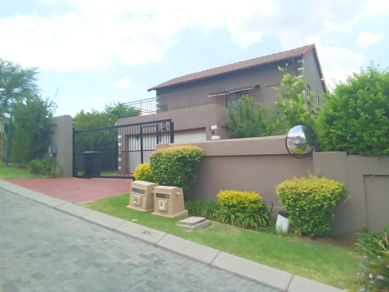 Family Home For Sale In Midrand  - Photo 1