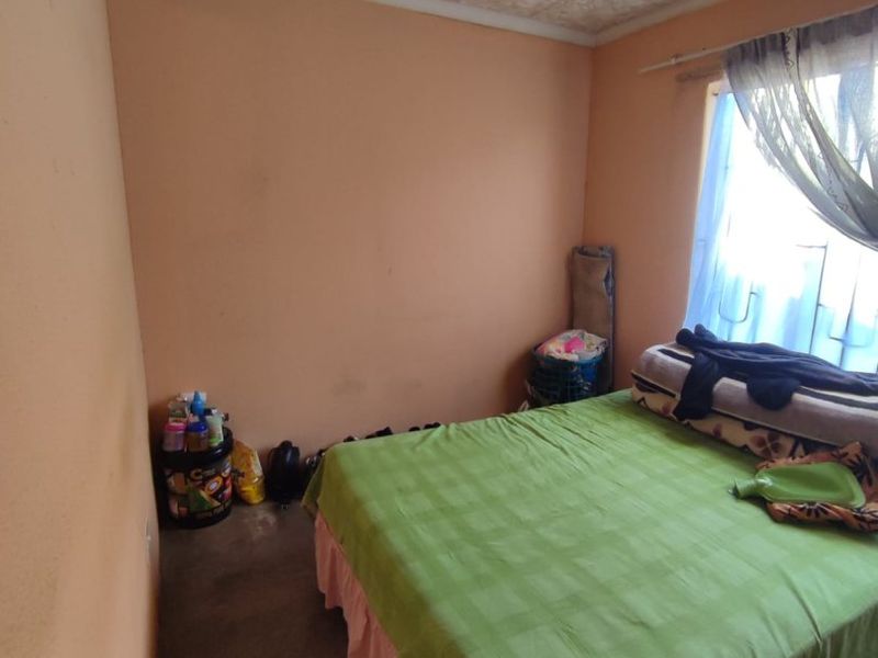 HOUSE FOR SALE IN CLOVERDENE  - Photo 9