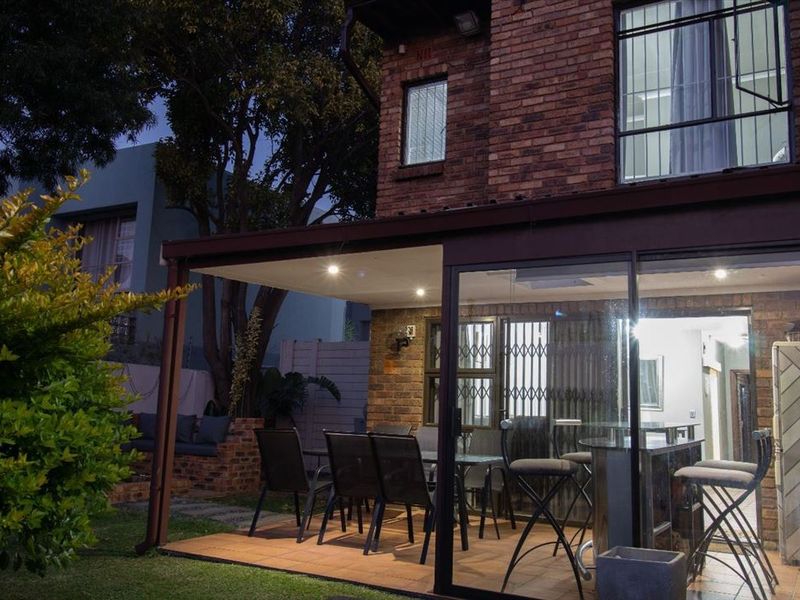 Comfort, Convenience & Outdoor Living - Photo 3
