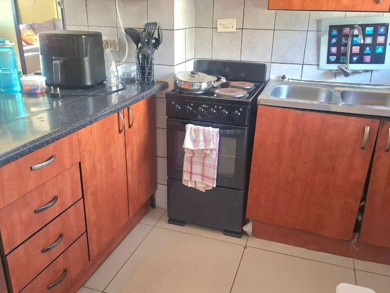 Exceptional Value with Double Pool Luxury - Photo 1
