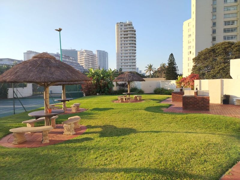Upmarket DuplexTownhouse in Prime Location! - Photo 3