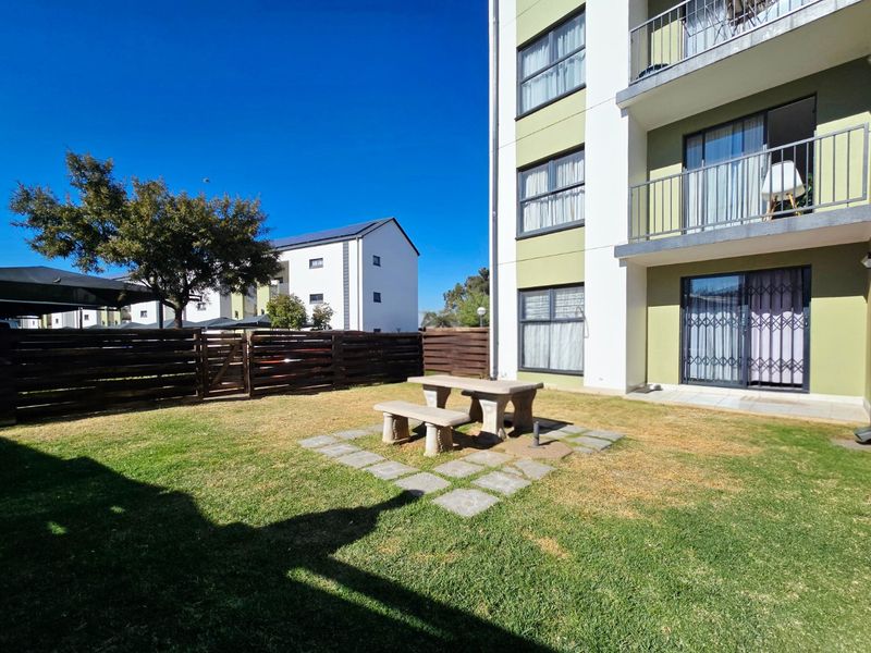 Modern Ground Floor 1 Bedroom Apartment for Rent in Green Park Lifestyle Estate, Boksburg - Photo 2