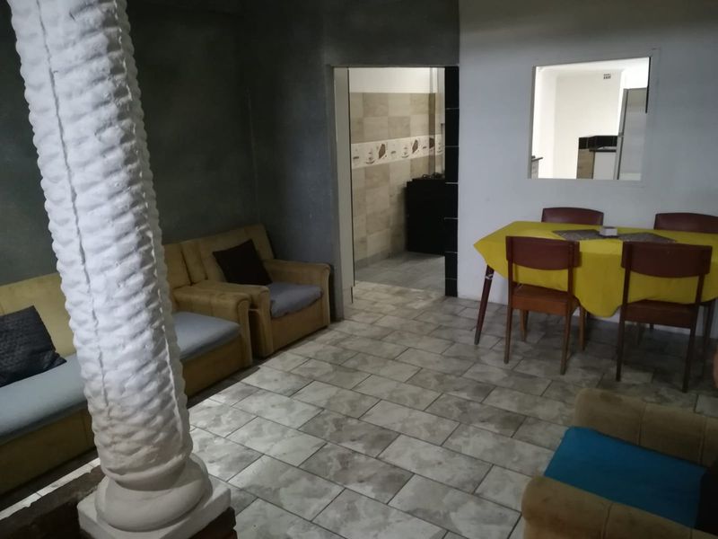 4 Bedroom House for Sale in Bethelsdorp - Photo 6