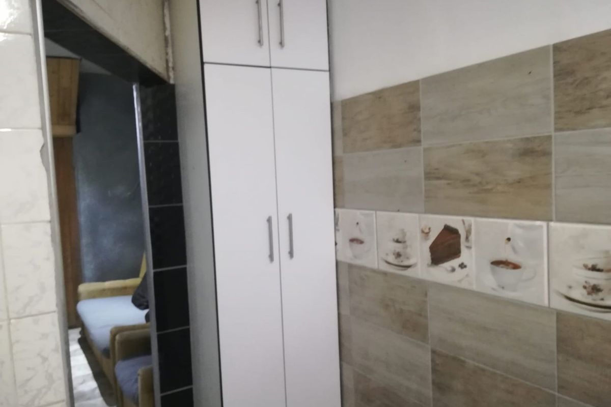 4 Bedroom House for Sale in Bethelsdorp - Photo 4