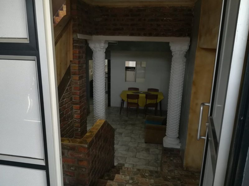 4 Bedroom House for Sale in Bethelsdorp - Photo 5