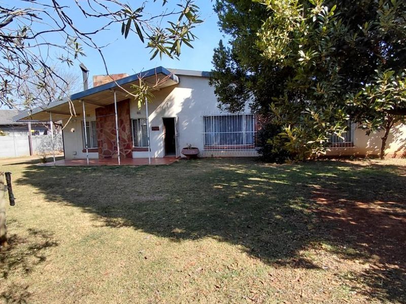3 Bedroom House for Sale in Casseldale  - Photo 1