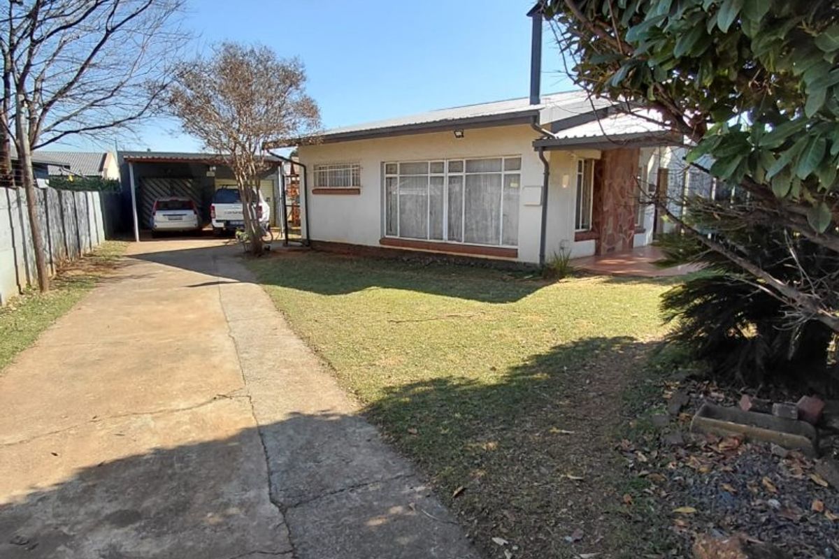 3 Bedroom House for Sale in Casseldale  - Photo 2