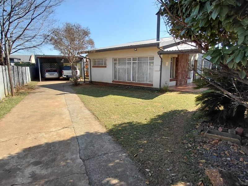 3 Bedroom House for Sale in Casseldale  - Photo 2