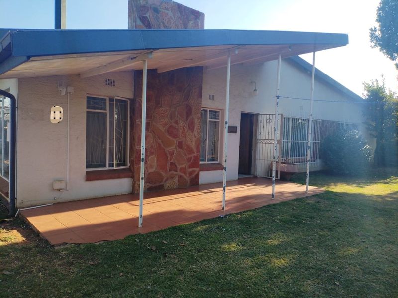 3 Bedroom House for Sale in Casseldale  - Photo 4