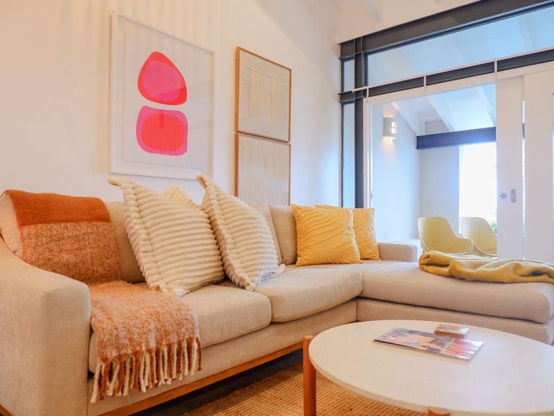 Two Bedroom Apartment For Sale - Photo 7