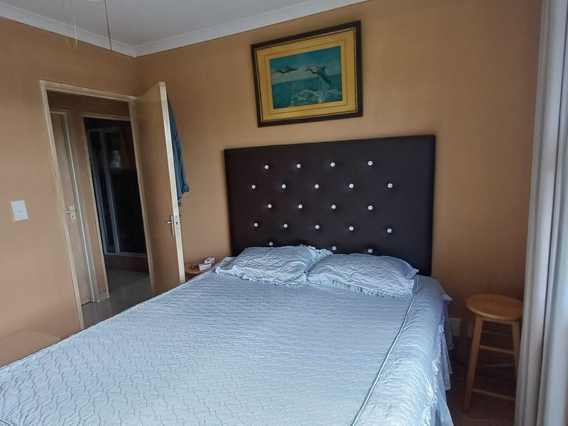 3 bedroom house for sale in Bellair R1,100,000 - Photo 5