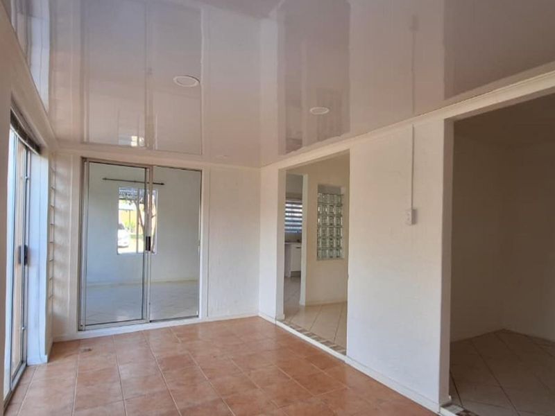 2  Bedroom Townhouse for Sale in Sundowner - Photo 9