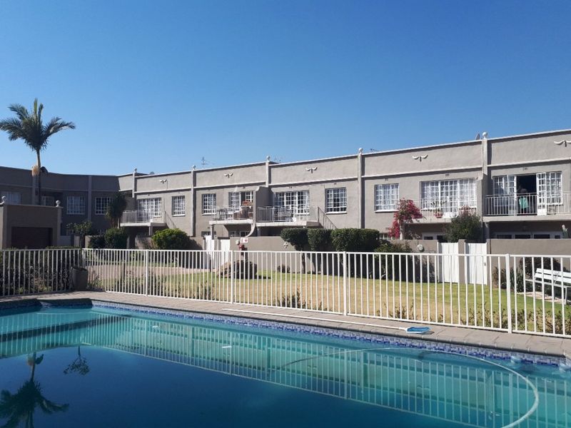 Spacious 3-Bedroom Duplex in a Secure Complex – A Place You'll Love to Call Home! - Photo 4