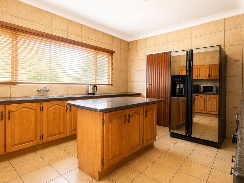 Spacious family living with endless potential in Three Rivers - Photo 6