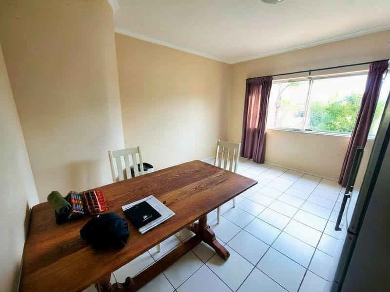 Sole & Exclusive Mandate · North-Facing 2 bedroom Apartment mins walk from the beachfront - Photo 2