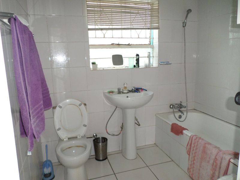 3-Bedroom Home with Incredible Renovation Potential - Photo 10