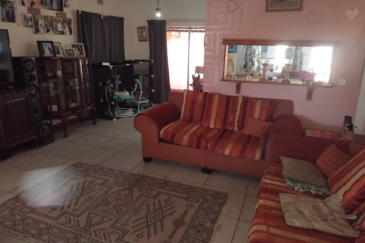 Charming family home with Flatlet - Photo 5
