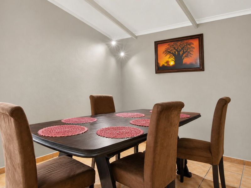 Private Three Bedroom Panhandle Family Home in Silverton - Photo 7
