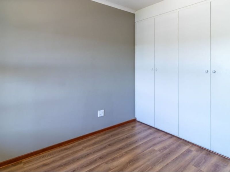 Stunning Ground Floor 3 beds, 2 baths For Sale at Glen Acres Estate in Glen Austin, Midrand - Photo 7