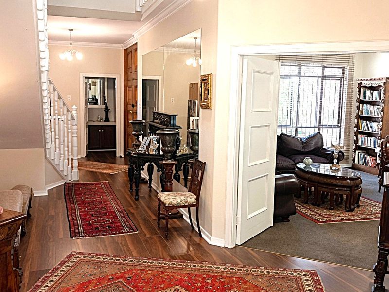 Stylish 4-Bedroom North facing Duplex For Sale in Prime Illovo - Photo 6