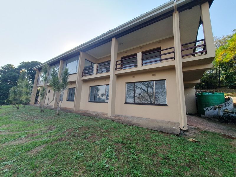 Exceptional 6 Bedroom Home with Magnificent Sea Views in Leisure Bay - Photo 8
