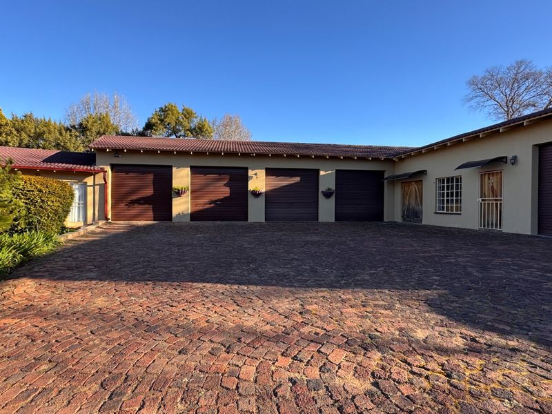 Exceptional family home in Three Rivers East. - Photo 7